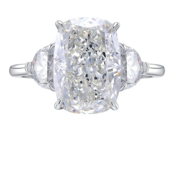 Neiman Marcus Jewelry - 18k 5.5 Cushion Champagne Ring